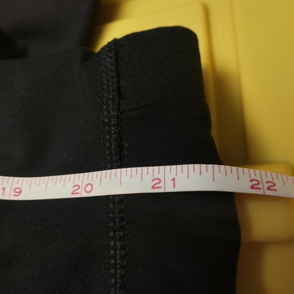 Sz 16 NWT ZIM & ZOE Active Black Crop Leggings with Eyelet Detail above Ankles - Picture 13 of 15